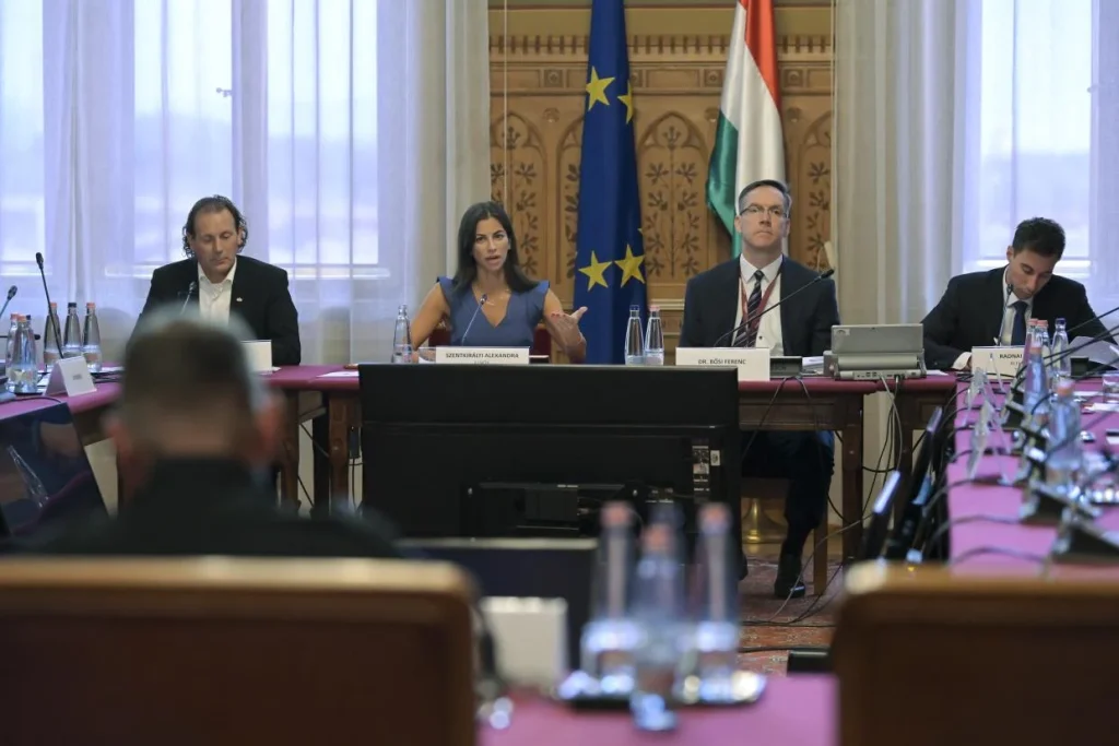 Nem támogatta a közmédia-testület jelöltjeit a művelődési bizottság