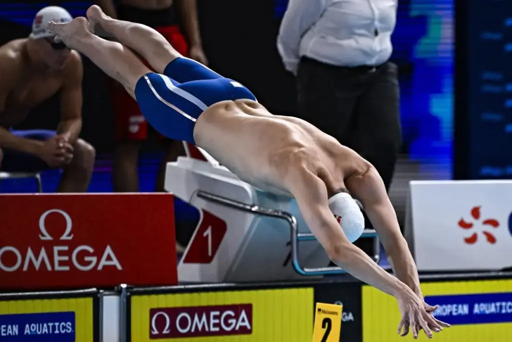 Országos csúccsal aranyérmes a 4x100 méteres férfi gyorsváltó a vizes Eb-n