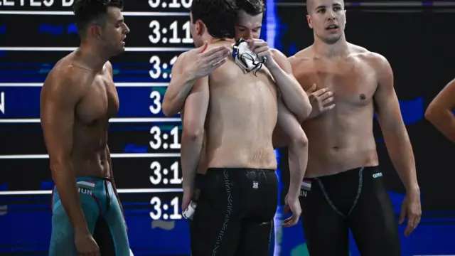 Országos csúccsal aranyérmes a 4x100 méteres férfi gyorsváltó a vizes Eb-n