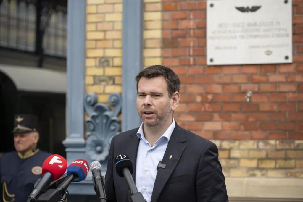 Összefüggő kerékpárút-hálózat épülhet Győrtől Budapestig