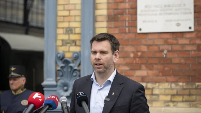 Összefüggő kerékpárút-hálózat épülhet Győrtől Budapestig