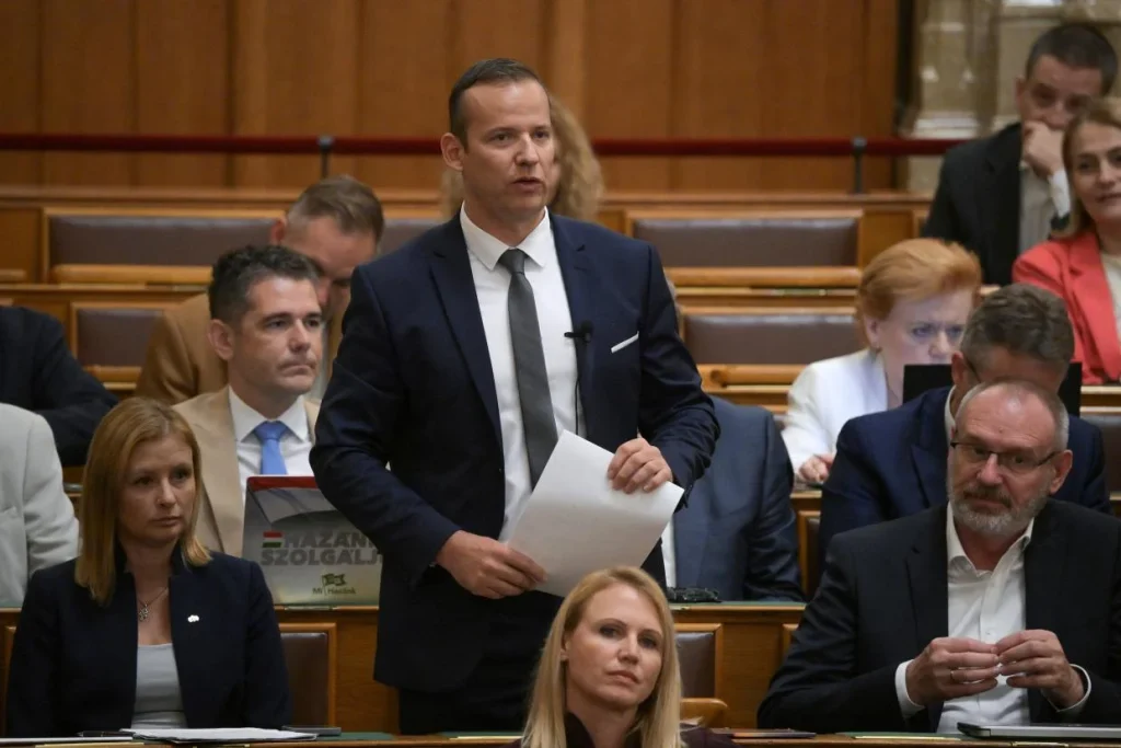 Parlamenti vita a paksi atomerőmű körüli vízügyi munkálatokról