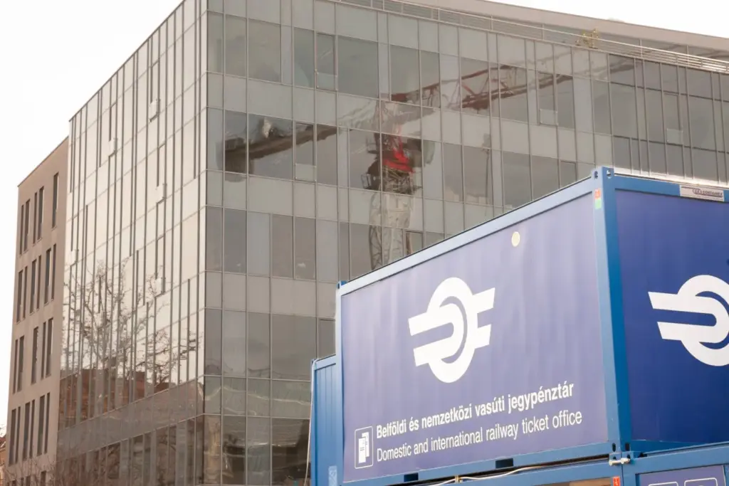 Energiatakarékossági intézkedéseket vezet be a MÁV-csoport