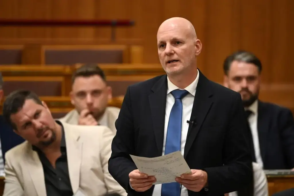 Szabadon választhatnak iratkezelő rendszert a közigazgatási intézmények