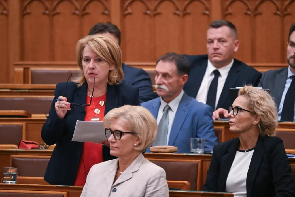 Szakképzési és igazságügyi törvényjavaslatokat vitatott meg a parlament