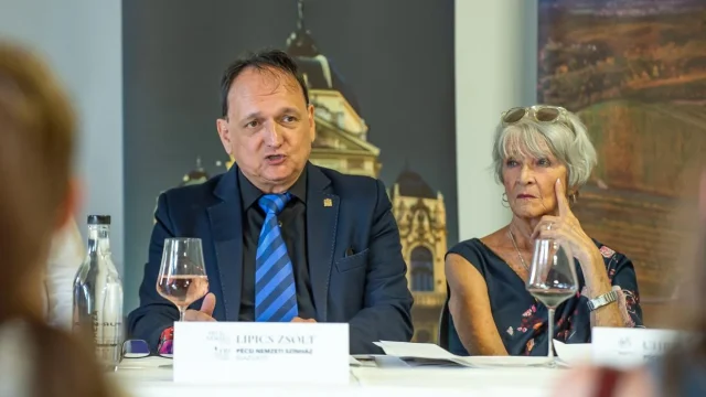 Tizenhárom új produkcióval és egy ősbemutatóval indul a Pécsi Nemzeti Színház évada