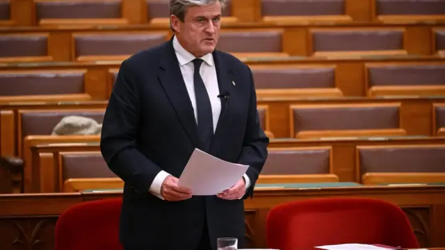 Új turisztikai rendszert alakít ki a kormány a szakmai szervezetekkel