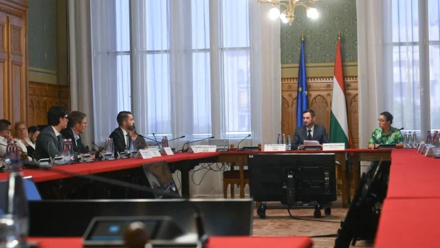 Meghallgatták az NVVH-jelölteket az igazságügyi bizottság zárt ülésén