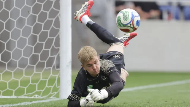 Fiatal tehetségek és rutinos klasszisok az OTP Bank Liga kapujában