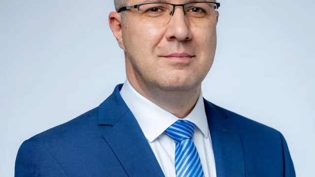 Kilépett a Fidesz-KDNP frakciójából Vörös Péter kaposvári képviselő