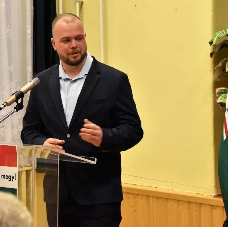 Lemond tisztségéről Jászszentandrás polgármestere