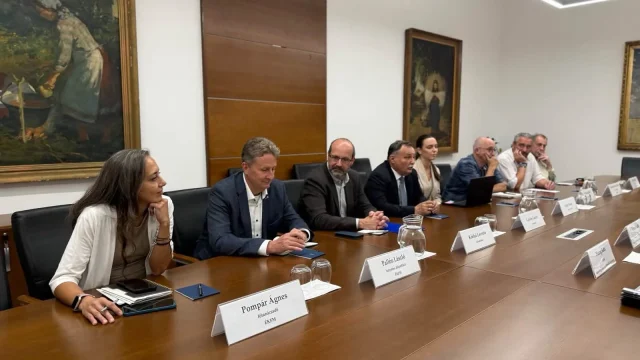Állatvédelmi egyeztetéseket folytatott Gajdos László a civil szervezetekkel