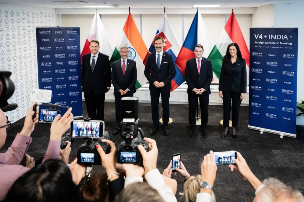 New Yorkban tárgyaltak a V4-ek az indiai külügyminiszterrel