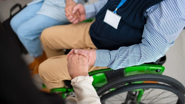 Emelkedik a rokkantsági és a rehabilitációs ellátás összege