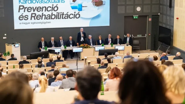 A kardiovaszkuláris rehabilitáció jövőjéről egyeztettek Pécsett