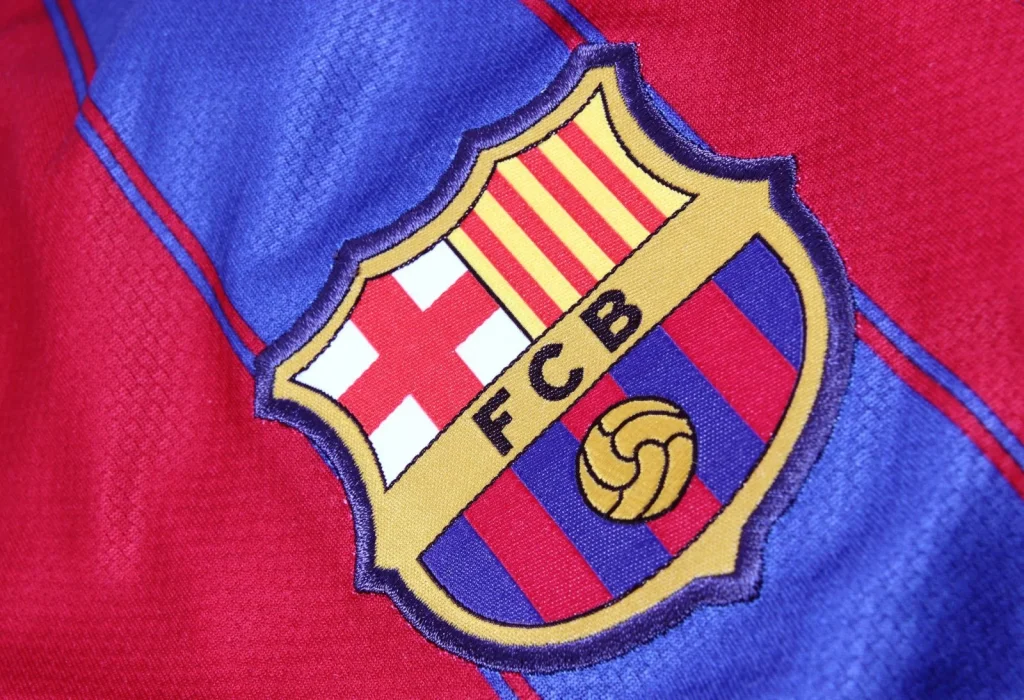 Az FC Barcelona az utolsó pillanatban igazolna középhátvédet