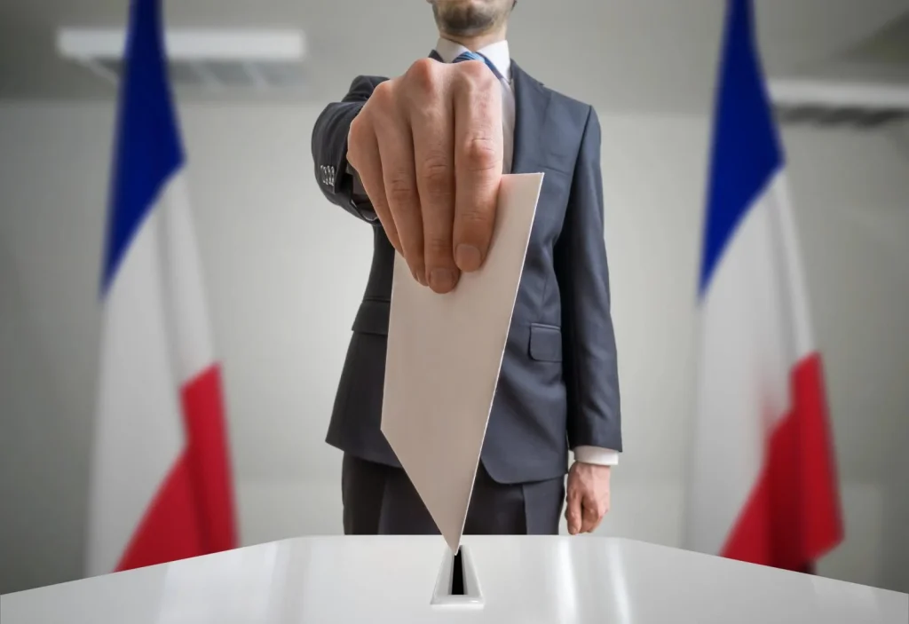 Pesszimista hangulat és mélyreható változásigény jellemzi a francia választókat a 2027-es elnökválasztás előtt