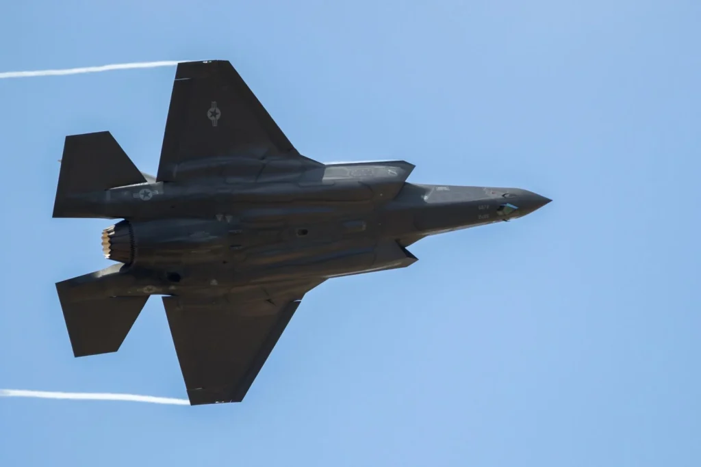 Donald Trump kormánya jóváhagyta közel 50 darab F-35-ös vadászgép eladását Szaúd-Arábiának