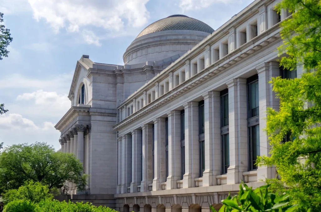 Lemondott a washingtoni Smithsonian Intézet vezetője, Lonnie Bunch