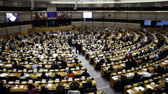 Uniós biztos: meg kell erősíteni a választási rendszereket a külső beavatkozással szemben