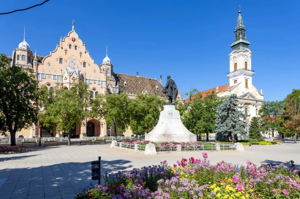 Arany minősítést és két különdíjat szerzett Kecskemét az európai virágos települések versenyén