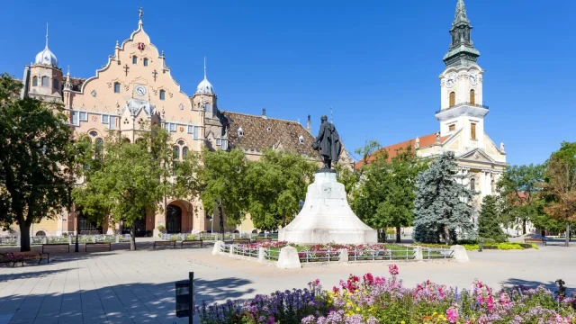 Arany minősítést és két különdíjat szerzett Kecskemét az európai virágos települések versenyén
