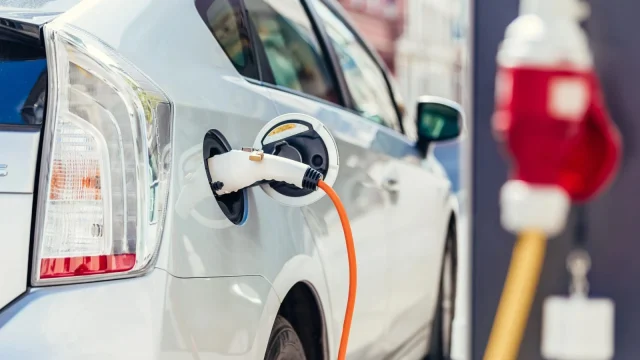 Rekordot döntött az elektromos autók piaci részesedése az Európai Unióban