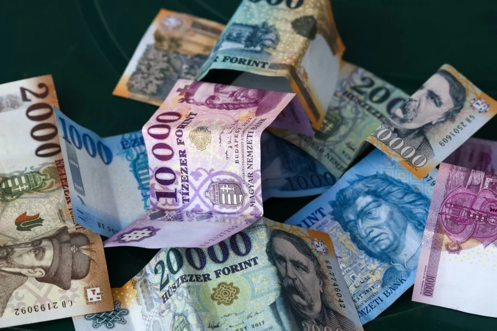 Augusztusban uniós programok előfinanszírozása növelte az államháztartás hiányát
