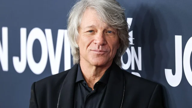 Jon Bon Jovi egészségi állapotáról beszélt a Wembley-beli koncertjén