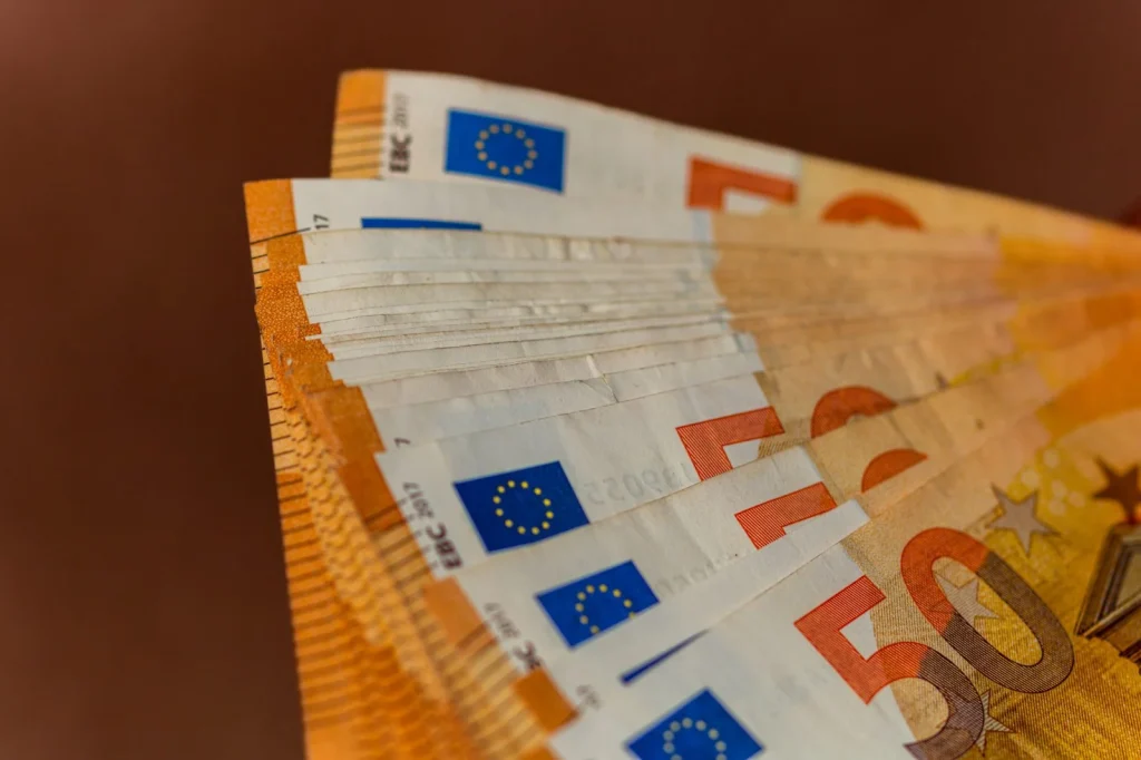 Augusztusban is változatlan ütemben bővült az euróövezet magánszektora