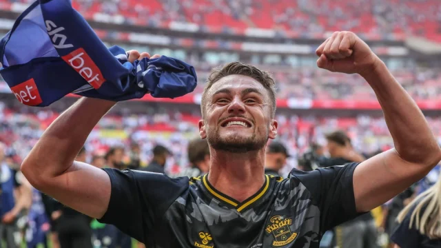 HIVATALOS: Taylor Harwood-Bellis az Aston Villa játékosa lett