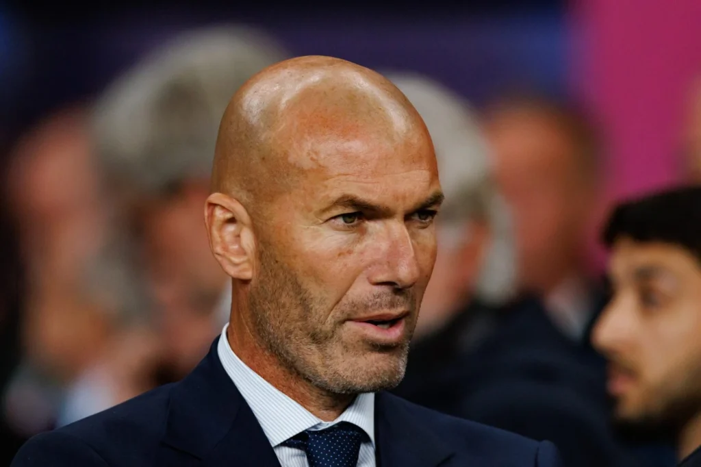 Zidane első meccsére készül a francia válogatottal, öt újonccal és új elképzelésekkel vág neki a korszaknak