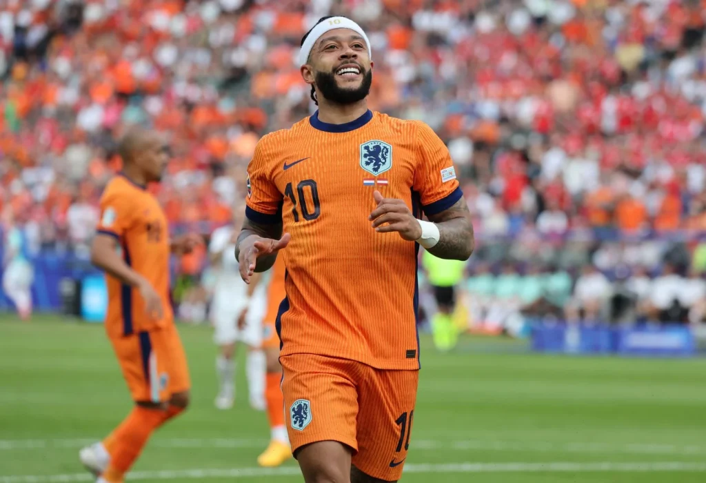 Eltiltás fenyegeti Memphis Depayt egy sértő gesztus miatt