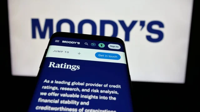 Leminősítette Lengyelországot a Moody’s a romló költségvetési helyzet miatt
