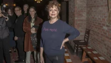 Rendőrségi intézkedés az Oscar-díjas Susan Sarandon ellen egy New York-i tüntetésen