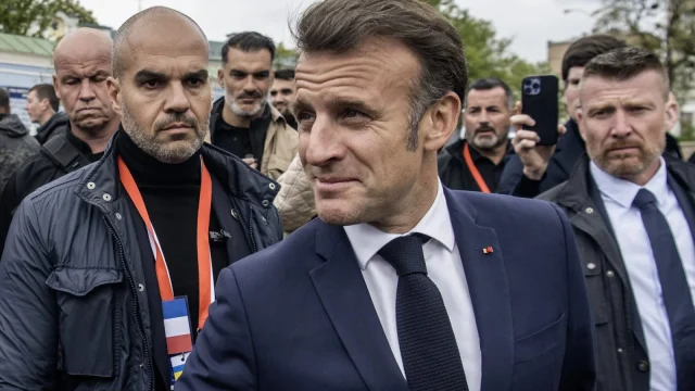 Emmanuel Macron szerint Franciaország is célpontja lehet egy orosz dróntámadásnak