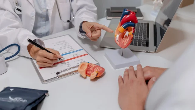 A betegutak átláthatóságát és a monitoringrendszer fejlesztését szorgalmazza az államtitkár