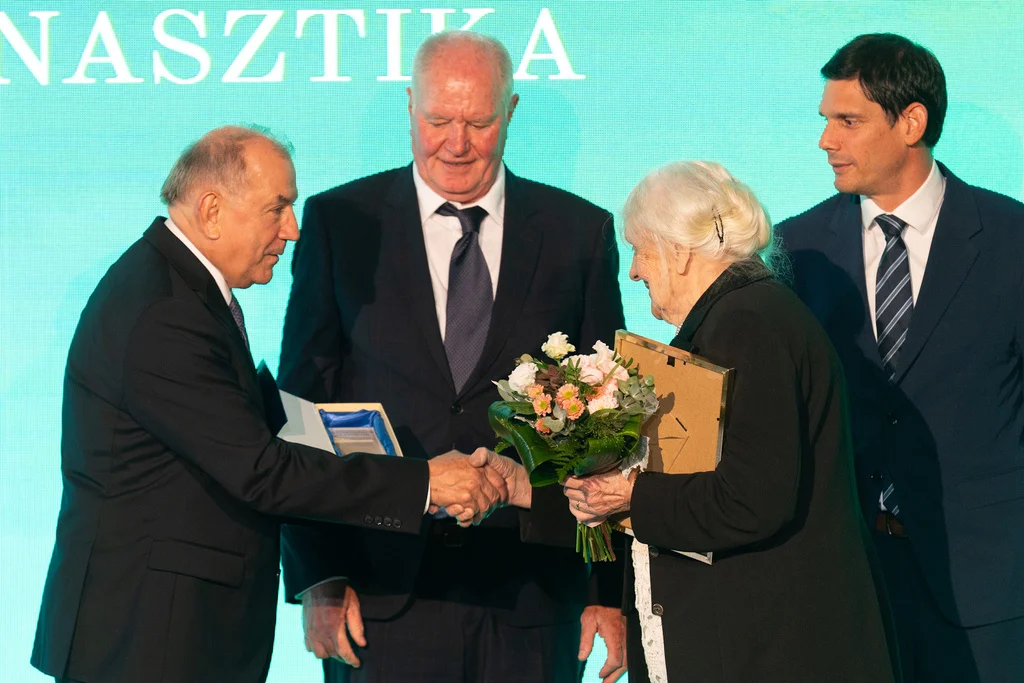 Egy élet a mozgás szolgálatában – rangos életműdíjat kapott dr. Szécsényiné dr. Fekete Irén