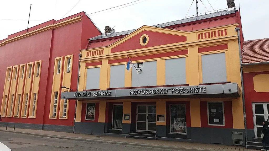 Öt új bemutatóval és Monty Python-musicallel készül az Újvidéki Színház