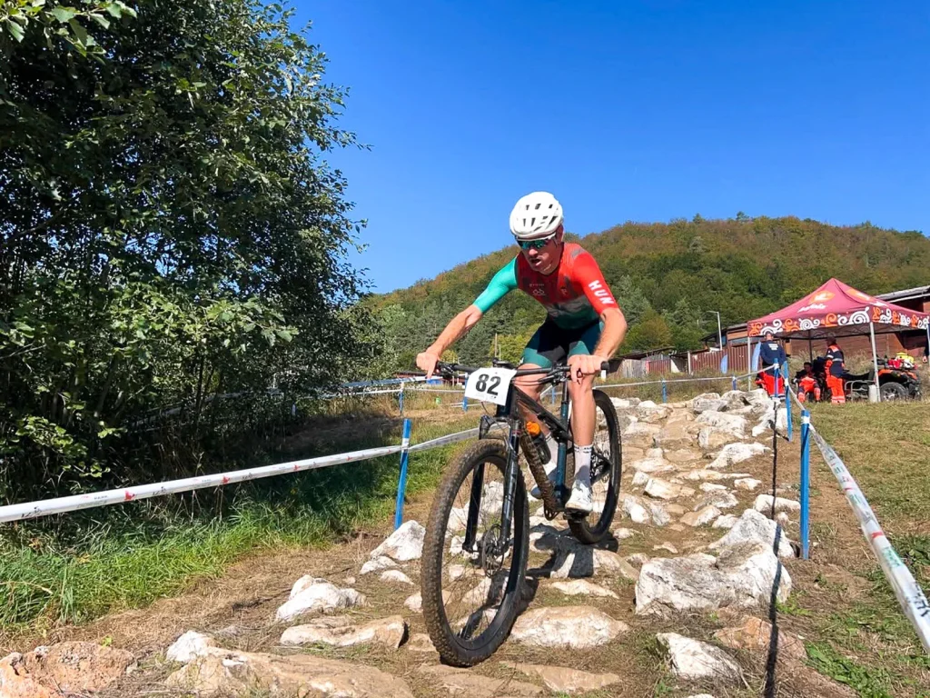 Három ezüstéremmel tért haza a siketek MTB Európa-kupájáról Földi Bence