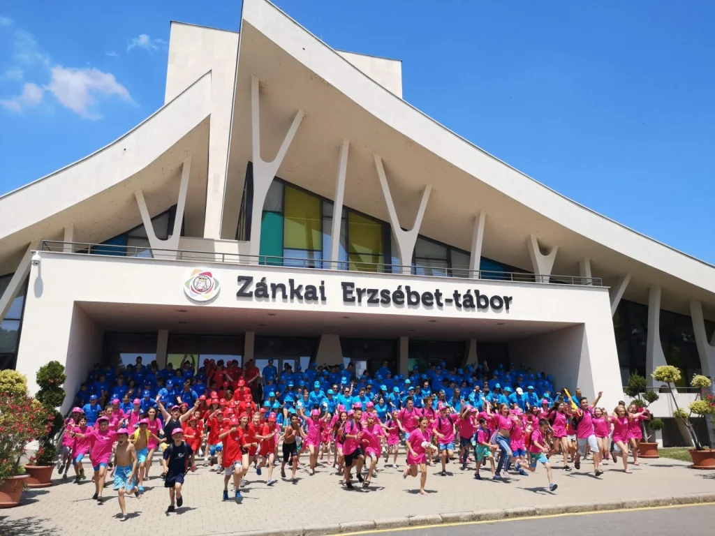 Megkezdődtek az őszi Erzsébet-táborok Zánkán, tizenhétezer diákot várnak
