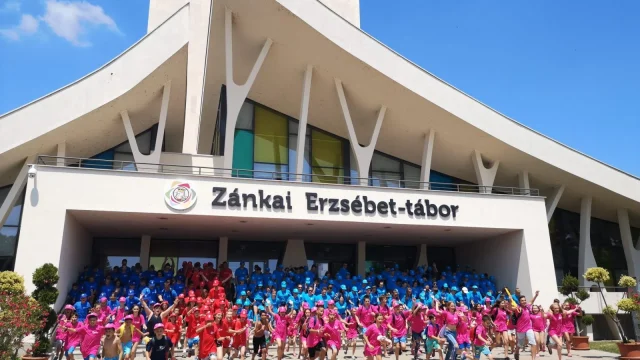 Megkezdődtek az őszi Erzsébet-táborok Zánkán, tizenhétezer diákot várnak