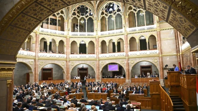 Alkotmánybírók választása: Ez várható ma a Parlamentben