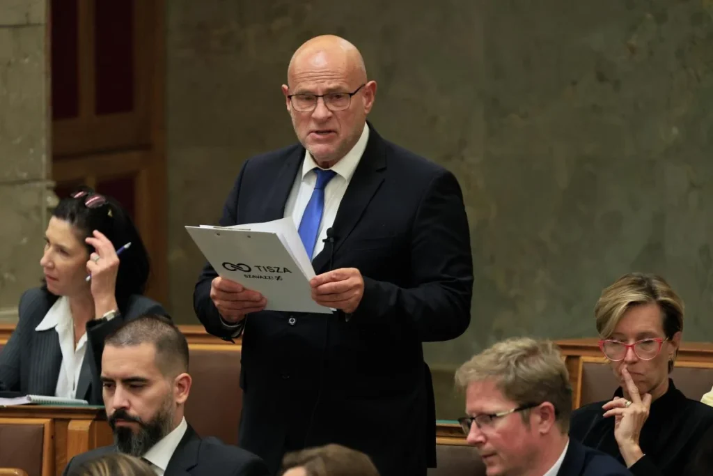 Alkotmánybírósági módosítások és napirend utáni felszólalások az Országgyűlésben