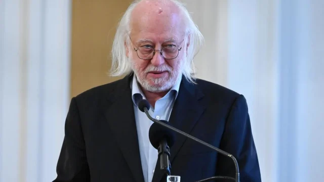 Az ELTE tiszteletbeli díszdoktorává avatták Krasznahorkai László írót