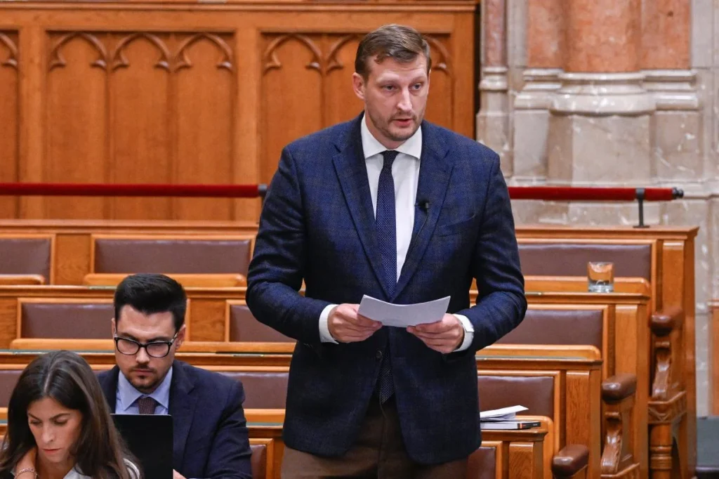 Építészeti törvénymódosítások és budapesti ingatlanfejlesztések a parlamentben