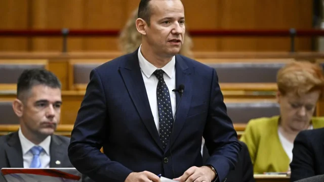 Építőipari beruházások és külpolitikai kérdések az Országgyűlésben