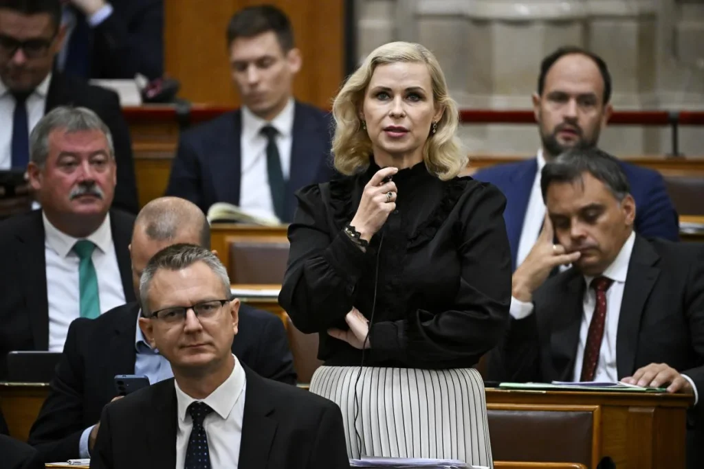 Építőipari beruházások és külpolitikai kérdések az Országgyűlésben