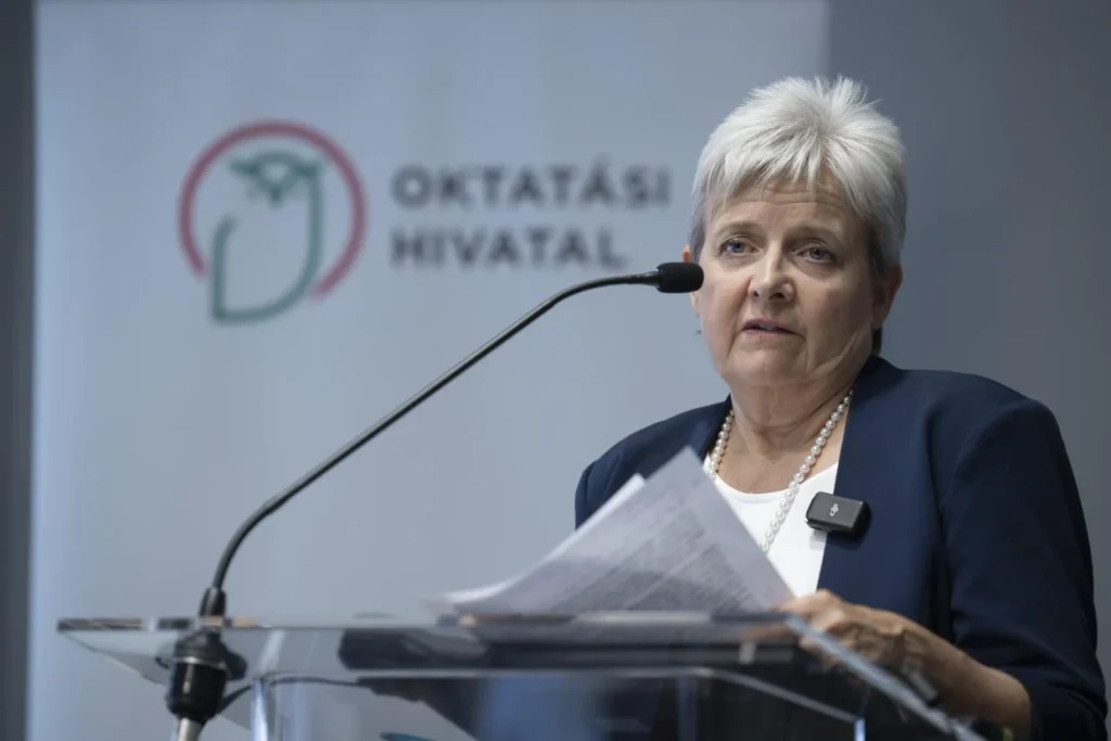 Az év végére készül el az új magyar oktatási stratégia, amely a digitális kihívásokra is reagál