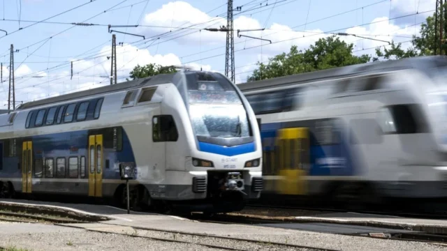 Országszerte korlátlanul utazhat bárki 999 forintért az autómentes napon